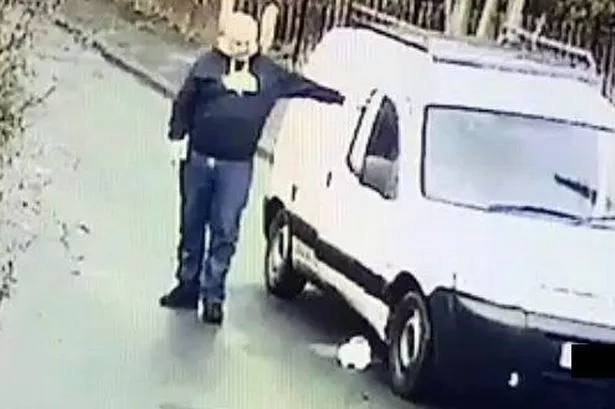 CCTV captures fly tipper dumping waste and littering in Meltham housing estate