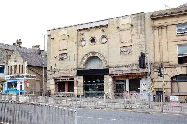 The UK's largest pub could be built in Huddersfield